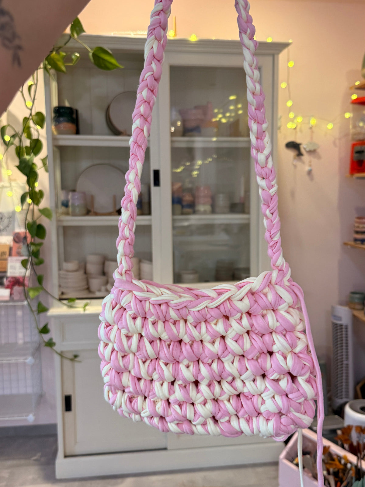 Gehäkelte Tasche aus Textilgarn aus dem Workshop in Aichach